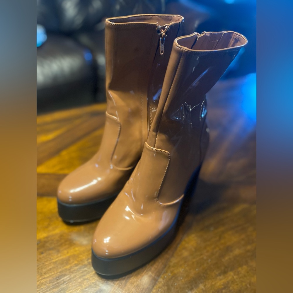 MSRP 169.99$ Gianni Bini Boots Women Size 8 Brown Leather Side Zip Platforms